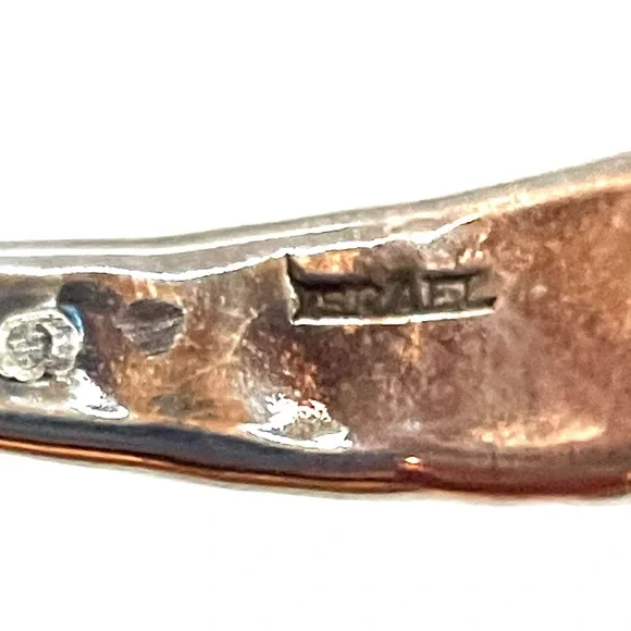 Elegant Sterling Silver Hammered Hoop Earrings from Israel - Picture 5 of 8